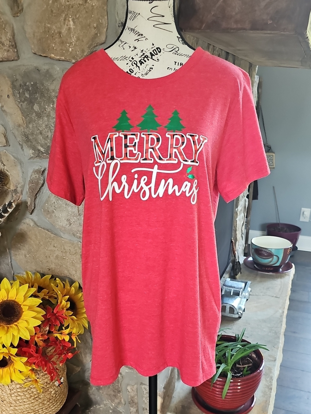 Adorable Merry Christmas Tee Size XL